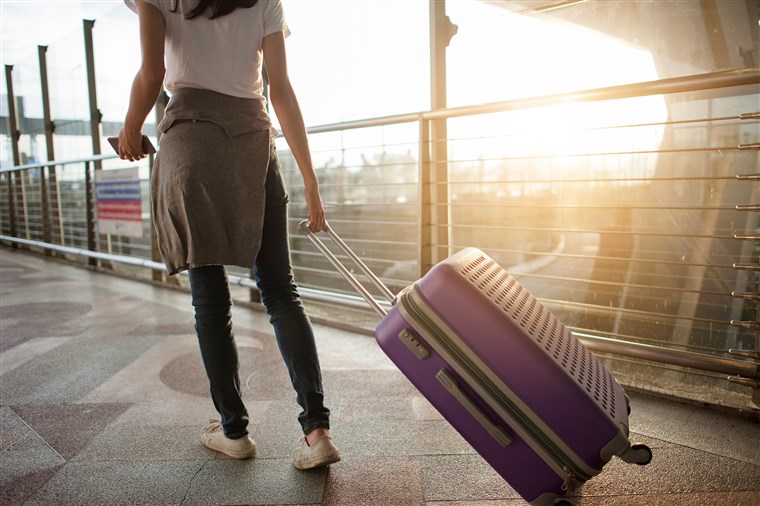 3 Tips For Flying With Back Pain This Summer.
